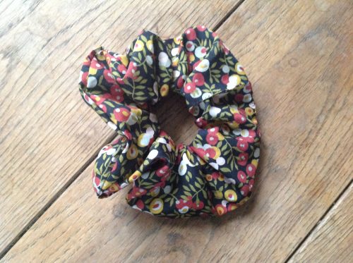 Liberty tana lawn scrunchie - Wiltshire winter