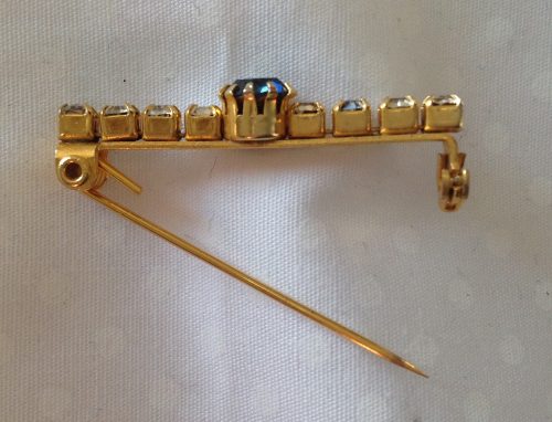 Vintage goldtone with sapphire paste and diamante stock pin