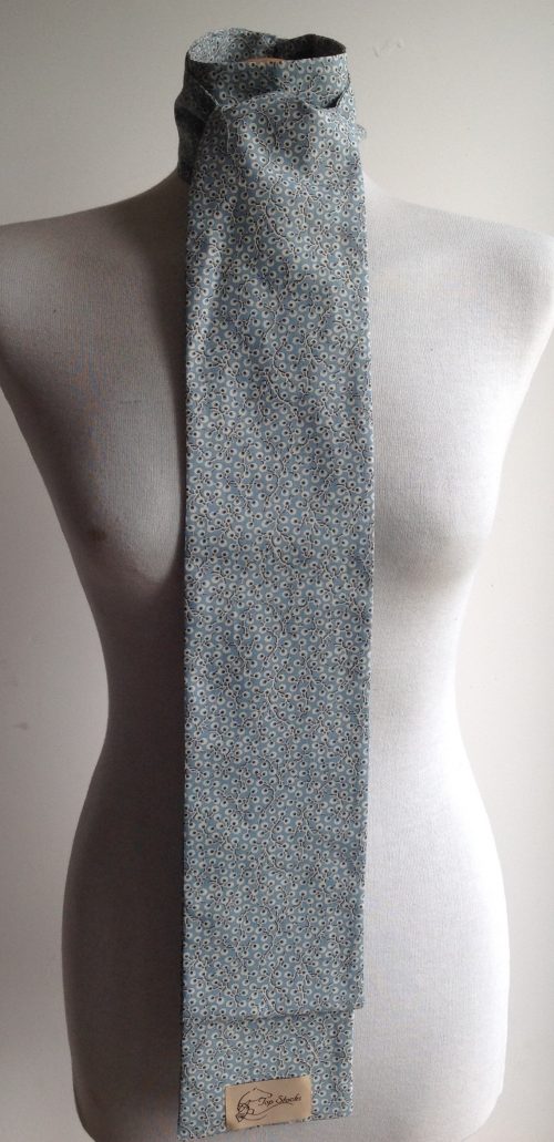Shaped to tie 100% cotton stock - Blossom blue