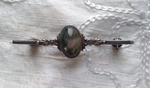 Art Nouveau silver and moss agate stock pin