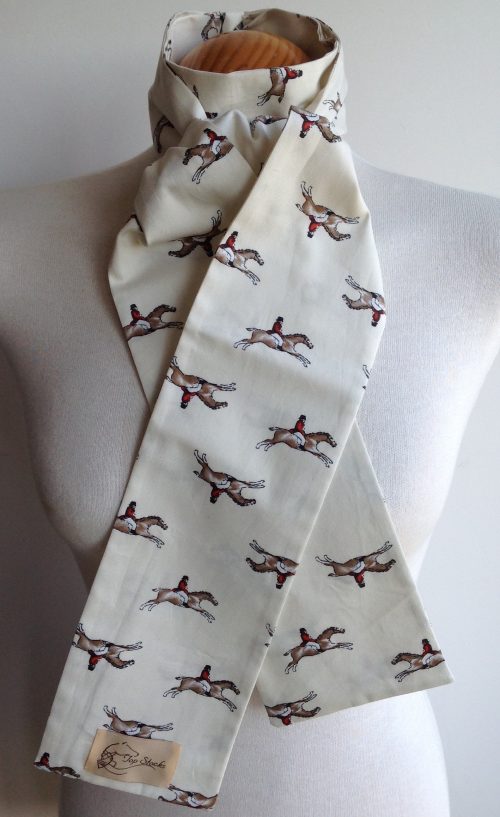 Shaped to tie 100% cotton riding stock - Gallop Cream
