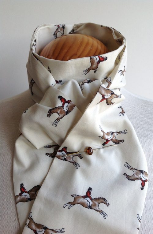 Shaped to tie 100% cotton riding stock - Gallop Cream