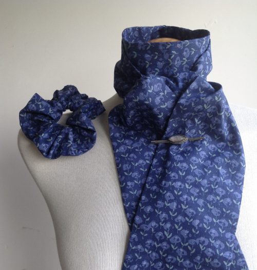 Shaped to tie 100% cotton stock and scrunchie - Sevenberry blue - Image 5
