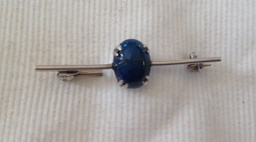 Vintage unmarked silver and blue agate stockpin