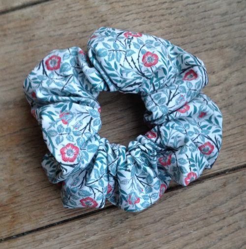 Shaped to tie 100% cotton stock and scrunchie - Crafty Briar Rose - Image 2