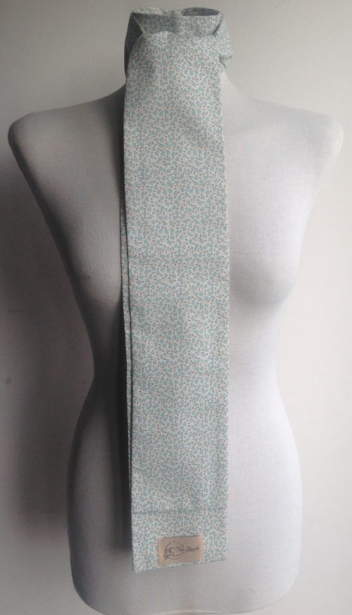 Shaped to tie 100% cotton stock and scrunchie - aqua Tulips - Image 7