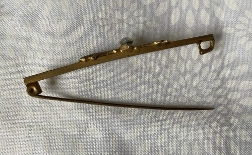 Gold tone and faceted irise stone stock pin - Image 2